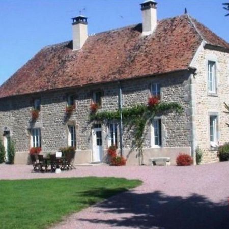 Gite Les Aubues Lormes Exterior photo