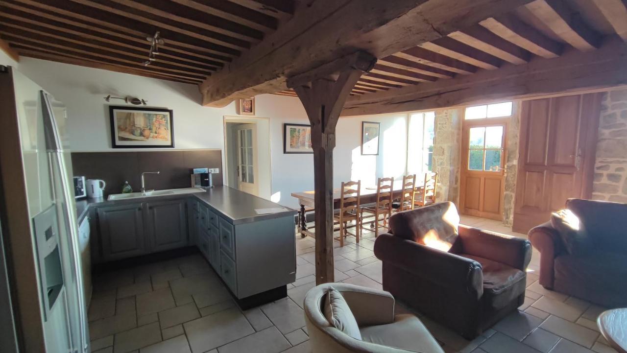 Gite Les Aubues Lormes Exterior photo